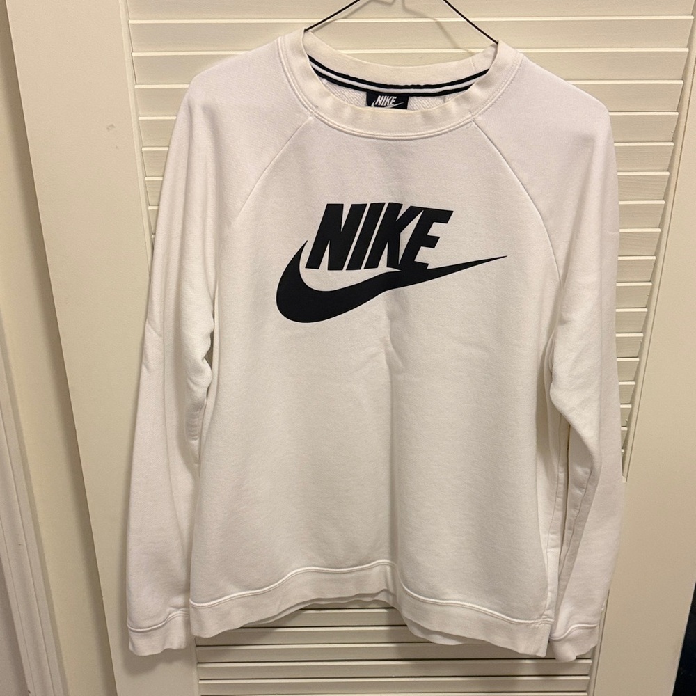 Nike Women's White and Black Logo Sweater